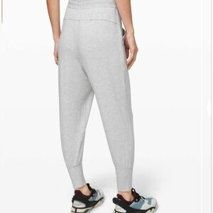 Lululemon Still Chill Heather‎ Gray Drawstring Joggers Women's Size 8